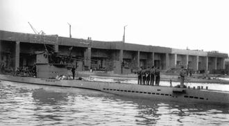 База немецких подводных лодок в Сен-Назере